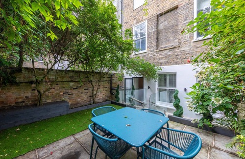Redcliffe Apartment | Contemporarily Elegant 2BD Flat, Earl Court