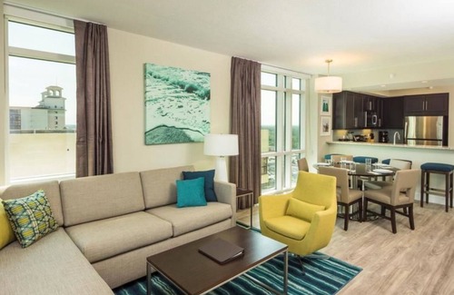 Myrtle Beach Condo | Contemporary 2 bedroom suite at Ocean 22 by Hilton. Book Now!