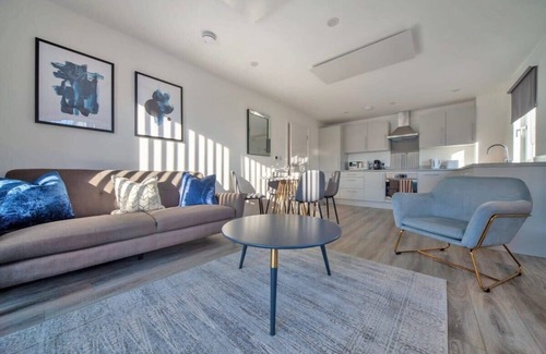 Willesborough Apartment | Contemporary 2 Bedroom Apartment in Ashford