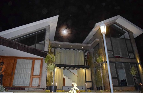 Ooty Villa | Contemporary 2-bedroom villa in Muthorai Palada.