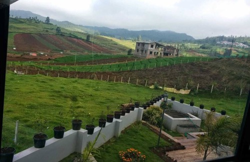 Ooty Villa | Contemporary 2-bedroom villa in Muthorai Palada.