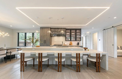 Ponderosa Palisades House | Contemporary-5 bed-6.5 bath Mountain Retreat-Hot tub-Sauna