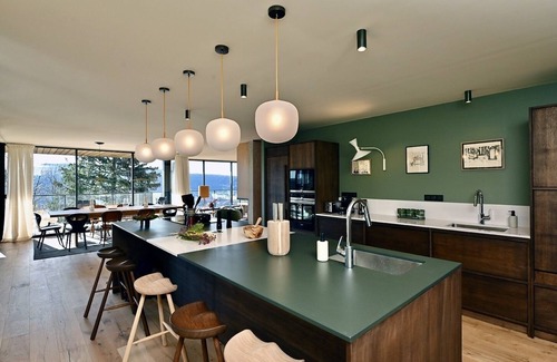 Murat-le-Quaire Ski Chalet | Contemporary 5-star chalet in the heart of the Auvergne, overlooking the Sancy valley