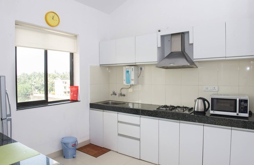Benaulim Apartment | Contemporary apartment, great views, pool, WIFI, parking near fabulous beach
