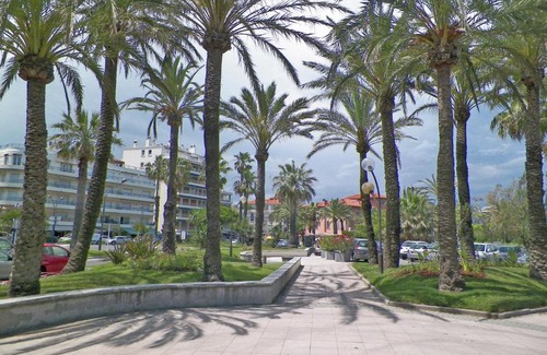 Cap-d'Antibes Apartment | Contemporary Apartment in Antibes with Terrace