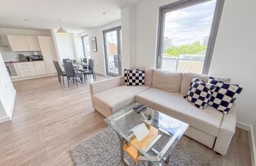 Hoxton Apartment | Contemporary Apartments with Private Balconies in Hoxton near Shoreditch, Old Street, Islington