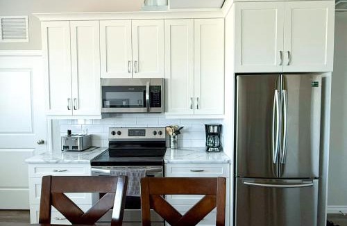 Niagara-on-the-Lake Apartment | Contemporary East Loft in Historic Niagara