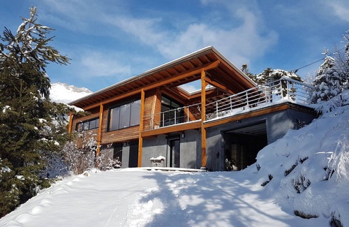 Meolans-Revel Villa | CONTEMPORARY CHALET IN UBAYE NEAR BARCELONNETTE AND PRALOUP