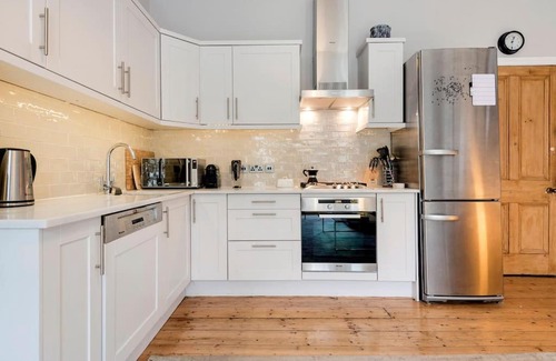 Wandsworth Apartment | Contemporary Clapham Living