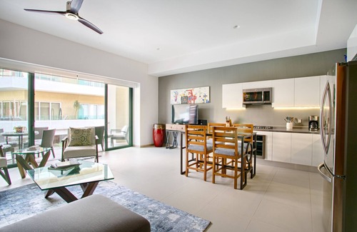 Emiliano Zapata Condo | Contemporary Condo at Loft 268 | Rooftop Pool, Great for Couples