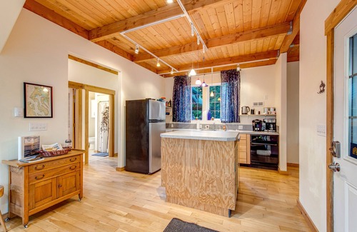 Camano Island Cottage | Contemporary cottage in the woods, less than a mile to the beach - dog-friendly