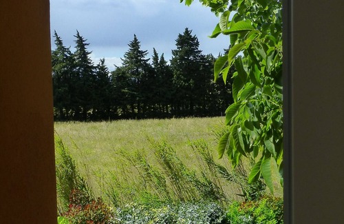 Cavaillon Cottage | Contemporary Cottage Rental: wooded property, private pool, view Luberon