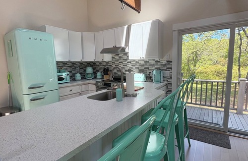 Edgartown Cottage | Contemporary cottage with outdoor shower infrared sauna 6 Min drive to the beach