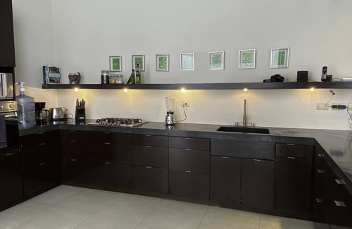 Centro House | Contemporary Elegance in Historic Downtown