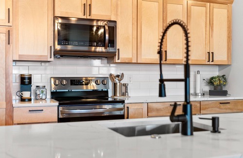 Spearfish Apartment | Contemporary family friendly downtown loft