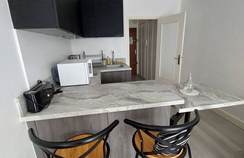 La Baule-Escoublac Apartment | CONTEMPORARY APARTMENT 50M Beach