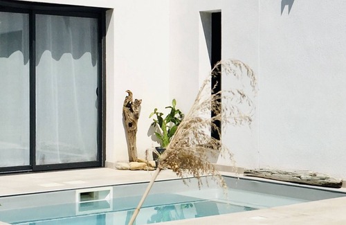 Simiane-Collongue House | Contemporary villa in the heart of Provence