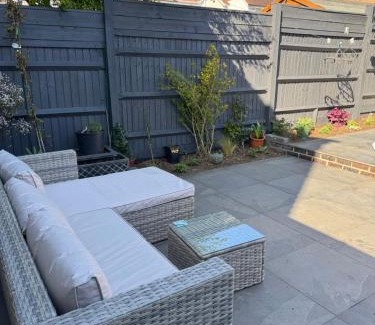 Hove Apartment | Contemporary garden studio in Brighton!