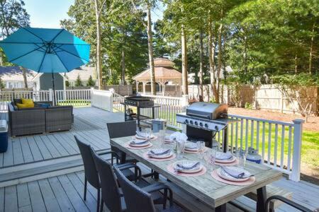 Osterville House | Contemporary Gem with Private Pool