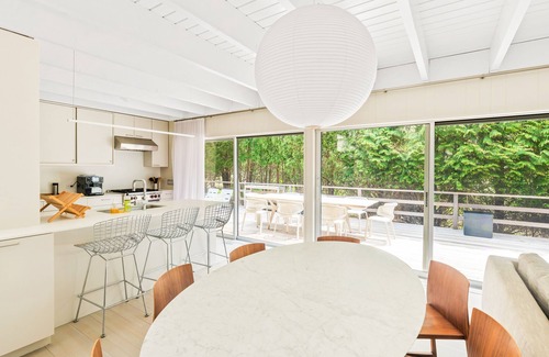 Beach Hampton House | Contemporary home w/central AC, high-speed WiFi, full kitchen, & furnished deck
