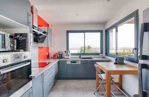 Pech-David House | Contemporary house in toulouse on the slopes of Pech David
