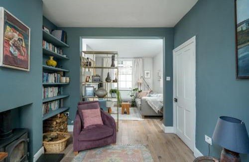 Elephant and Castle Apartment | Contemporary house with private garden