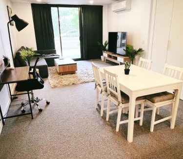 Kingston Apartment | Contemporary in Kingston-2bd Apt