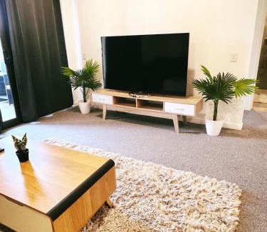 Kingston Apartment | Contemporary in Kingston-2bd Apt