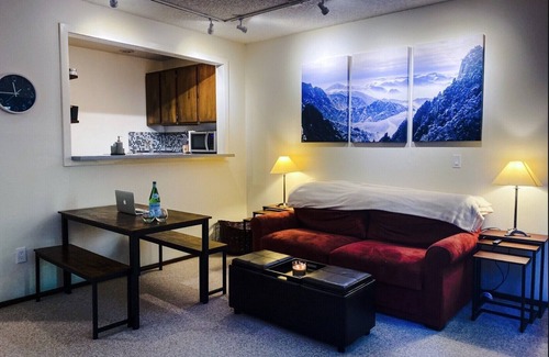 Glacier Condo | Contemporary MT BAKER Condo