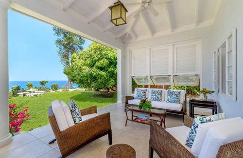 Summerfield Villa | Contemporary Ocean View Villa