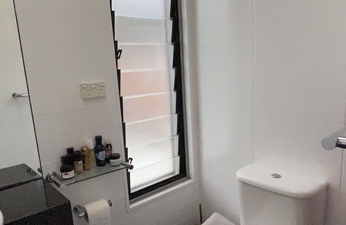 Randwick House | Contemporary sanctuary minutes to Sydney beaches, CBD, SCG and Centennial Park