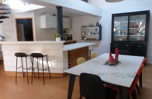 Lagord Villa | Contemporary villa of 160 m2 with swimming pool in enclosed park with trees
