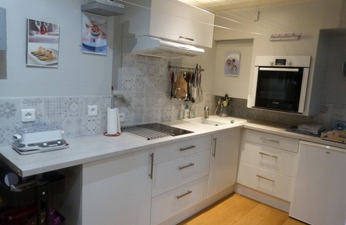 Lagord Villa | Contemporary villa of 160 m2 with swimming pool in enclosed park with trees