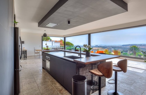 Nice Villa | Contemporary villa in Nice, sea view La Dolce Vita