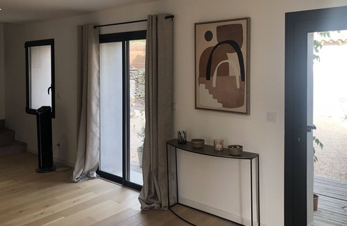 Quartier des Espesses Villa | Contemporary villa near the city center of Nimes