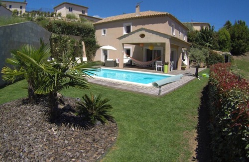 Pegomas Villa | Contemporary villa with swimming pool - haven of peace