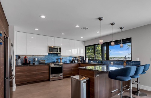 Belmar House | Contemporary waterfront home with breathtaking views, minutes from the shore