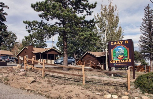 Estes Park Cabin | Continental Divide Cabin with breathtaking views from large picture windows