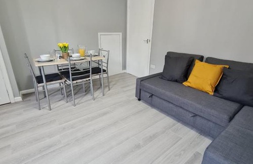 West Thurrock House | Contractor's favourite. Home away from home feel