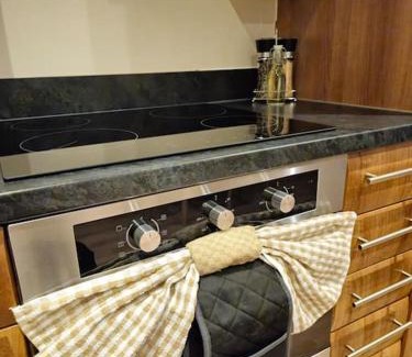 Colchester Apartment | Contractors l FreeParking l Station l Students