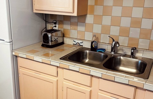 Taos Condo | Convenient 2 bedroom in duplex short walk to ranchos plaza, 35 min to ski valley
