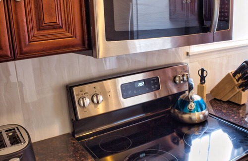 Pittsburgh House | Convenient and Cozy Two Bedroom Townhouse