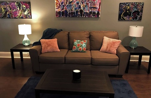 Abingdon Apartment | Convenient Downtown Location!