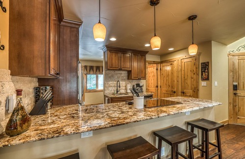 Vail Condo | Convenient East Vail 2 Bedroom Condo by Gorecreek Rentals