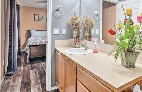 Everett House | Convenient Everett Home w/ Private Deck