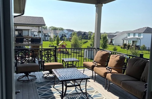 Waukee House | Convenient functional quiet 5 bedroom 3 bath home in Clive.