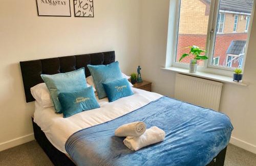 Salford Apartment | Convenient Manchester city centre 3BD with free parking