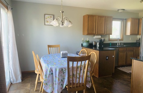 Urbandale House | Convenient Ranch home with 4 bedrooms