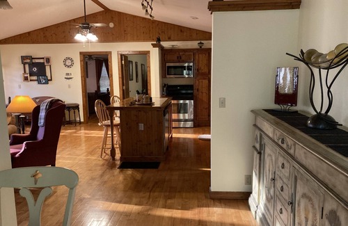 Franklin House | Convenient/Restful Mountain Get-away