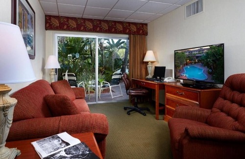Moorings Hotel | Convenient Room for Families Near Parks and Mini Golf